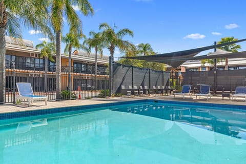 Day, Pool view, Swimming pool, sunbed