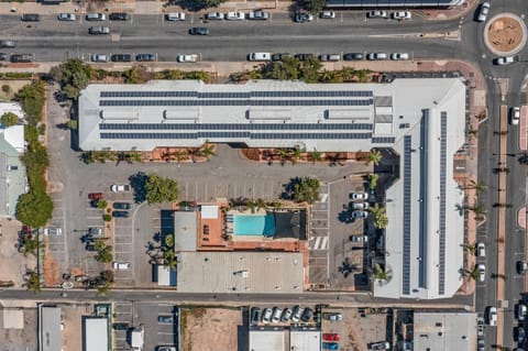 Property building, Day, Neighbourhood, Bird's eye view, Location, Parking