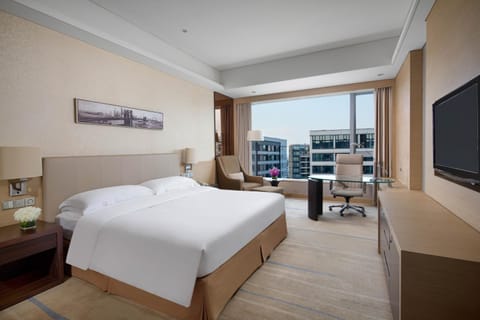 Crowne Plaza Guangzhou Huadu, an IHG Hotel - Free shuttle bus to Baiyun airport Hotel in Guangzhou