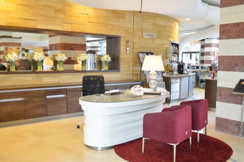 Lobby or reception, Lounge or bar