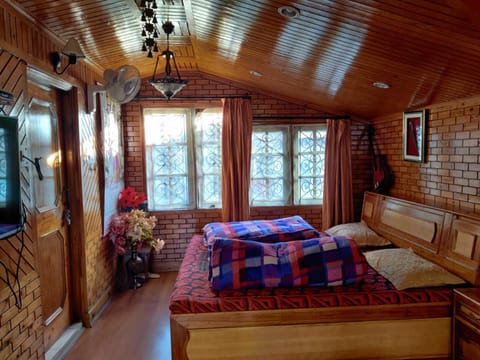 Mehdudia Guest House Bed and Breakfast in Shimla