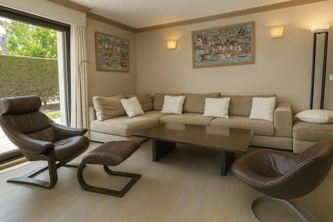 Appartement Premium 100 m2 avec Jardin Privé Plage et Centre à 400 m Apartment in Deauville