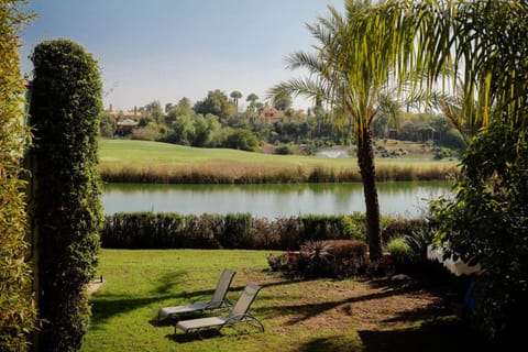 Villa MEZIANE avec piscine privée en première ligne du golf d'Amelkis Villa in Marrakesh