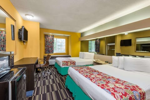 Microtel Inn & Suites by Wyndham Riverside Hotel in Dayton