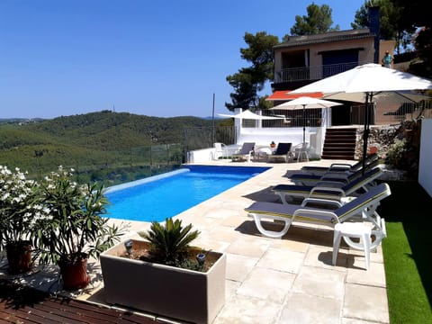 Villa Paraiso - Piscina Privada & Relax Chalet in Garraf