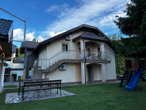 House Mirjana Bed and Breakfast in Plitvice Lakes Park