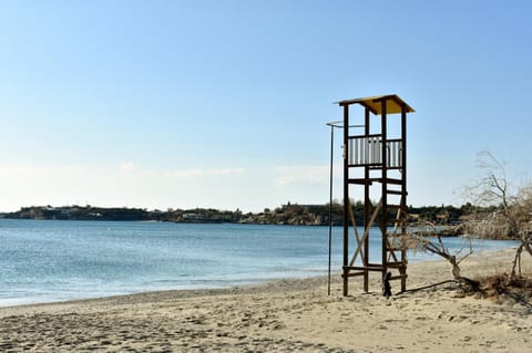 Nearby landmark, Beach