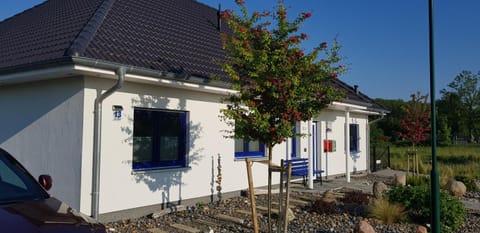 Haus Kliffblick Apartamento in Glowe