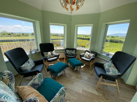 Atlantic Retreat Lodge Apartment in County Clare