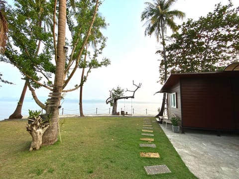 Somphoch Garden Bed and Breakfast in Ko Chang