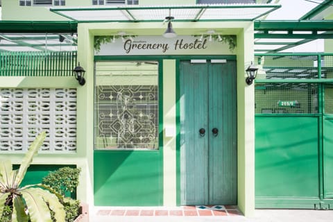 Greenery Hostel Hotel in Bangkok