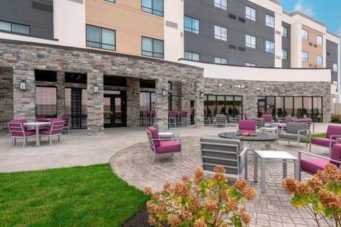 Courtyard by Marriott Cleveland Elyria Hotel in Lake Erie