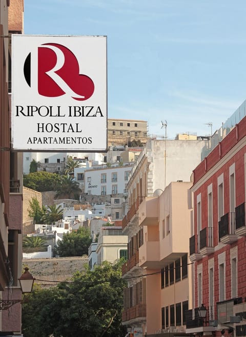 Hostal Ripoll Ibiza Chambre d’hôte in Ibiza