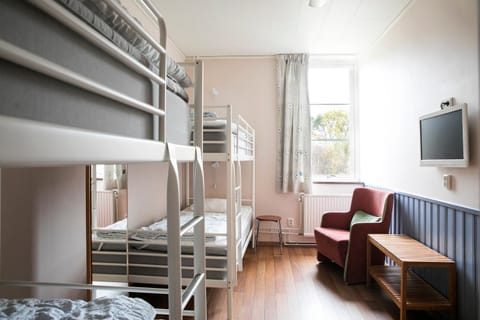 Kvibergs Vandrarhem - Hostel Hostel in Gothenburg
