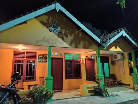 Penginapan Ana Indah Vacation rental in Special Region of Yogyakarta