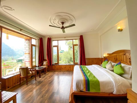 Nature Bliss - Mount Serene Hotel in Himachal Pradesh