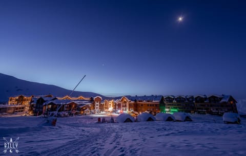 Property building, Neighbourhood, Winter