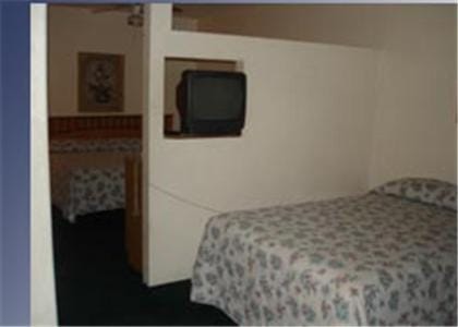 Colonade Motel Suites Motel in Mesa