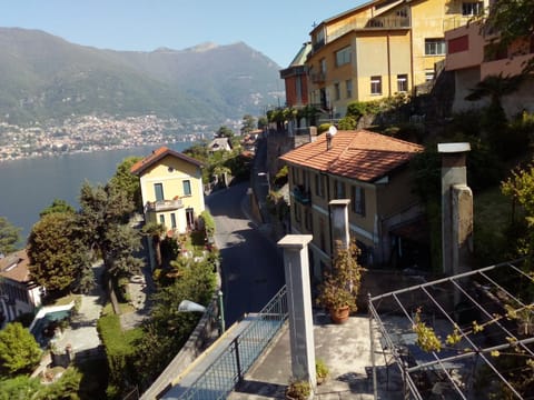 Balcony/Terrace, Street view