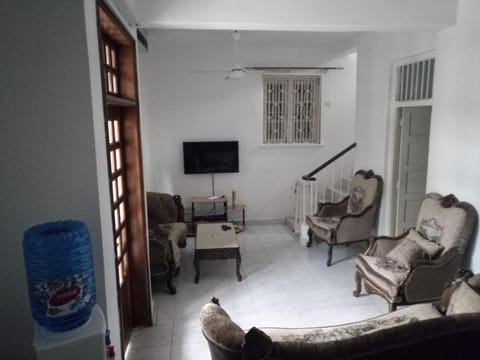 Apartment in Dar Homestay Bed and Breakfast in City of Dar es Salaam