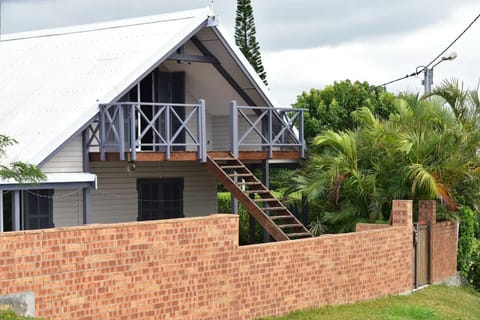 Facade/entrance, City view, Mountain view, Pool view, Sea view