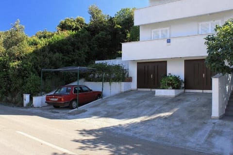 Apartments Mari-50m from sea Apartment in Dubrovnik-Neretva County
