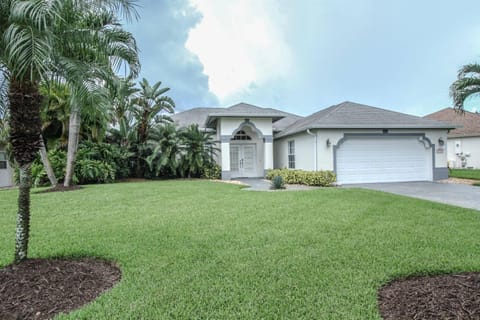 Briarwood - Vintage Lane House in Collier County