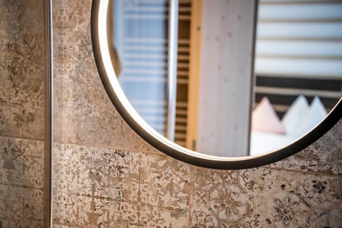 Shower, Bathroom, Bedroom