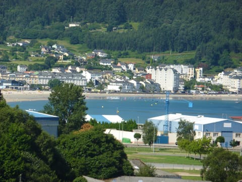 piso con vistas a la ria de Viveiro Apartment in A Mariña Occidental