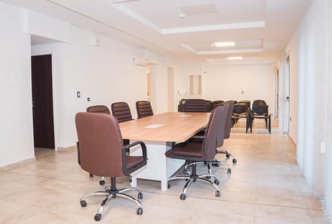 Meeting/conference room