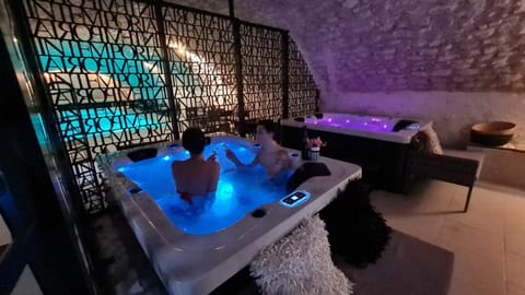 Hot Tub, Sauna, Sauna, Spa and wellness centre/facilities, Spa and wellness centre/facilities, Spa and wellness centre/facilities, Business facilities