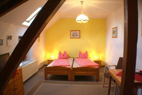 Photo of the whole room, Seating area, Bedroom