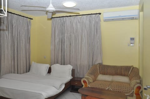 Hotel Ideal Übernachtung mit Frühstück in City of Dar es Salaam