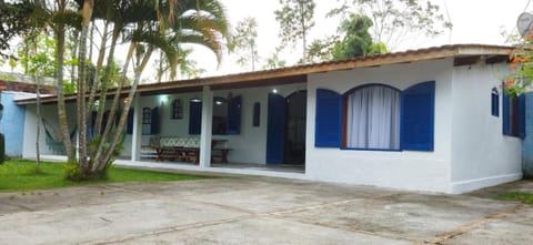 Juquehy Brothers House House in São Sebastião