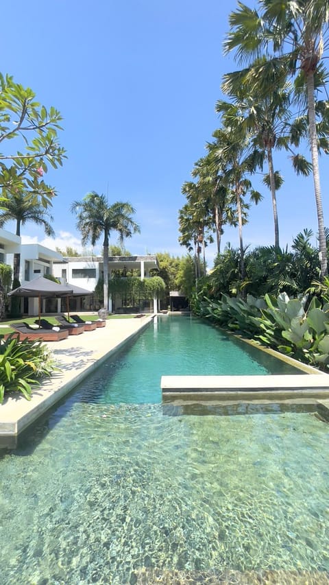 The Palm House Villa in North Kuta