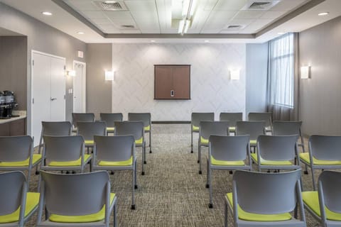 Meeting/conference room