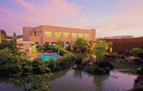 DoubleTree by Hilton Napa Valley - American Canyon Hotel in Vallejo