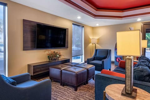 Comfort Suites Fort Pierce I-95 Hotel in Fort Pierce