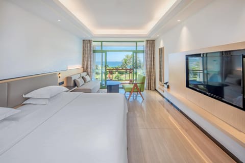 Bed, Natural landscape, Photo of the whole room, Bedroom