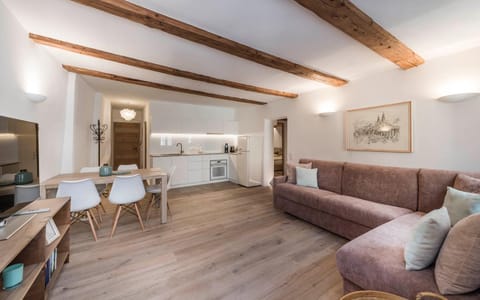 Kitchen or kitchenette, Living room, Photo of the whole room