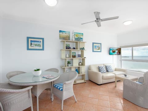 Avalon 1 Apartment in Yamba