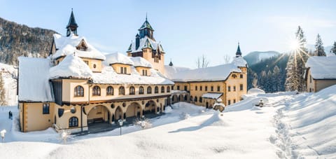 Property building, Winter