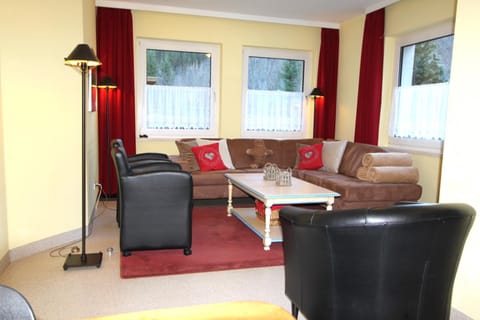Haus Burgman Bad Gastein - appartement met 4 slaapkamers Condo in Bad Hofgastein