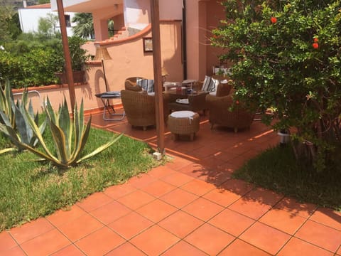 Il terrazzino di Lulù House in Calabria