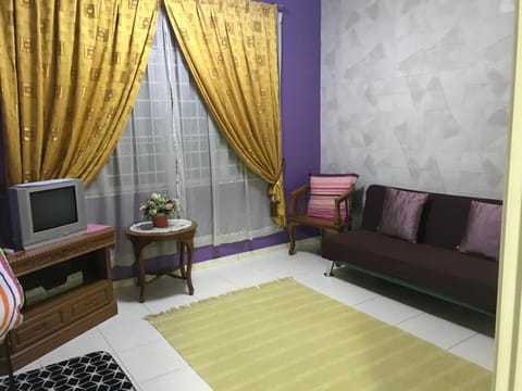 Homestay Executive at Town Area for 18 Pax House in Malacca