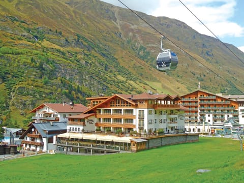 Facade/entrance, Summer