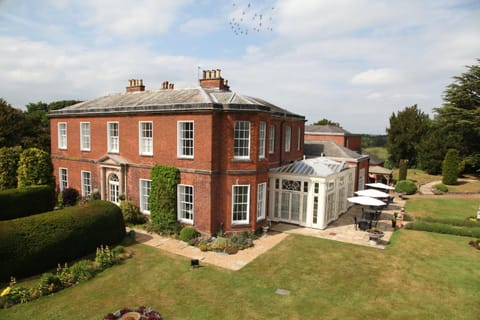 Dovecliff Hall Hotel Hotel in Burton upon Trent