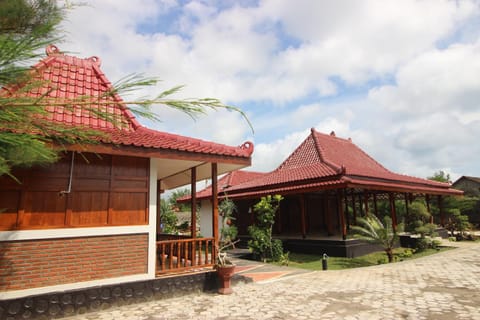 The Royal Joglo Bed and Breakfast in Special Region of Yogyakarta
