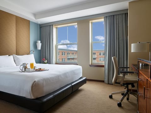 Battery Wharf Hotel, Boston Waterfront Hotel in North End Boston