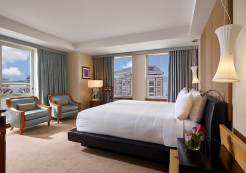Battery Wharf Hotel, Boston Waterfront Hotel in North End Boston
